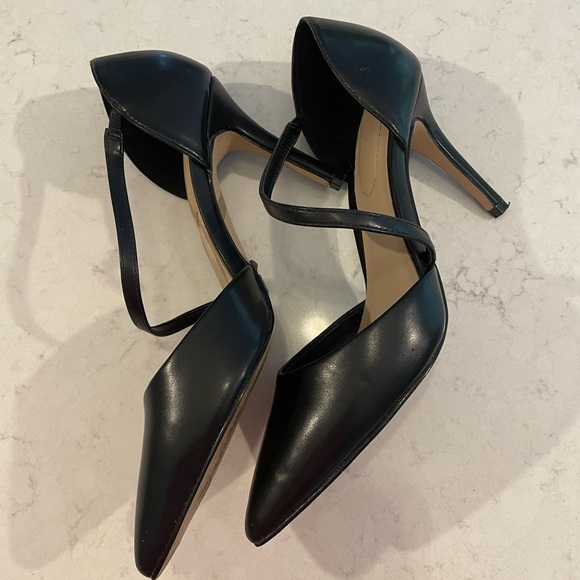 ALSO size 7 heels - Picture 6 of 6